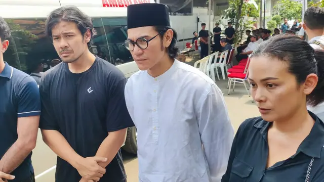 Vino G Bastian Kenang Sosok Yayu Unru: Beliau Tidak Hanya Berjuang untuk Dirinya Sendiri, Tapi untuk Semua Aktor Indonesia