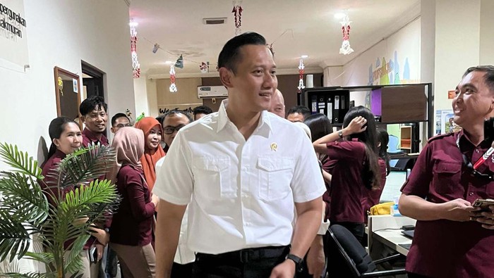 Gibran Memberikan Emoji Menyala Abgku Saat Menteri AHY Mulai Blusukan