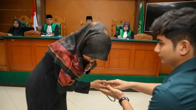 Teuku Ryan Ingin Tetap Pertahankan Rumah Tangganya dengan Ria Ricis