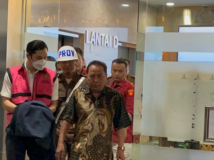 Kasus Ini yang Bikin Harvey Moeis Suami Sandra Dewi Ditahan Kejagung