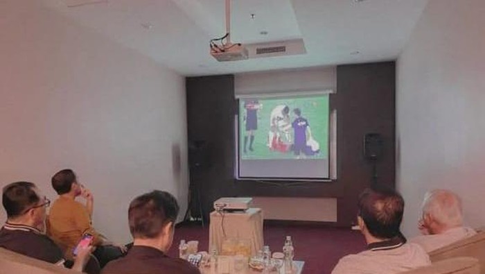 Jokowi Nobar Indonesia Vs Vietnam: Bangga Lihat Serangan Timnas Garuda