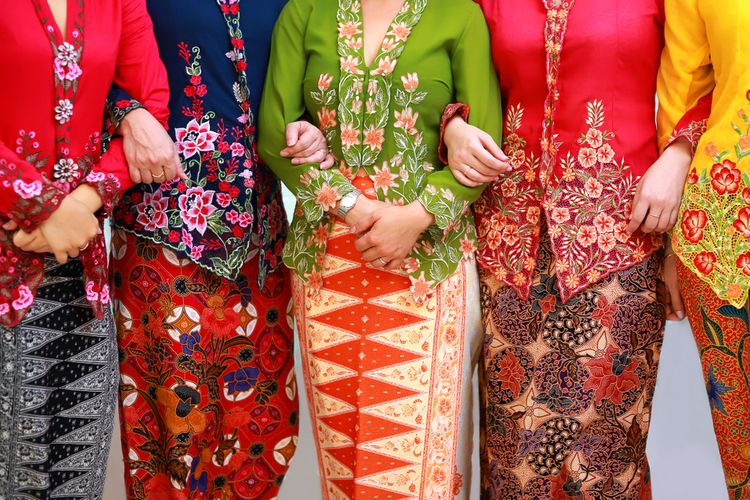 Kenapa Hari Kartini Identik dengan Kebaya? Berikut Penjelasannya