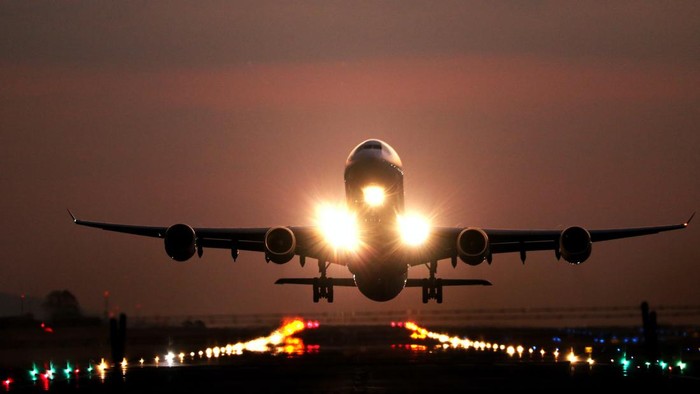 Penerbangan Garuda Indonesia Tujuan Madina Terpaksa Kembali ke Makassar Karena Masalah Kebakaran