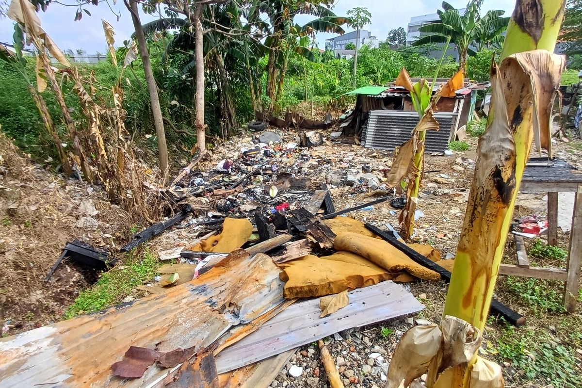 Lansia Sebatang Kara di Pejaten Tewas Terbakar dalam Gubuk