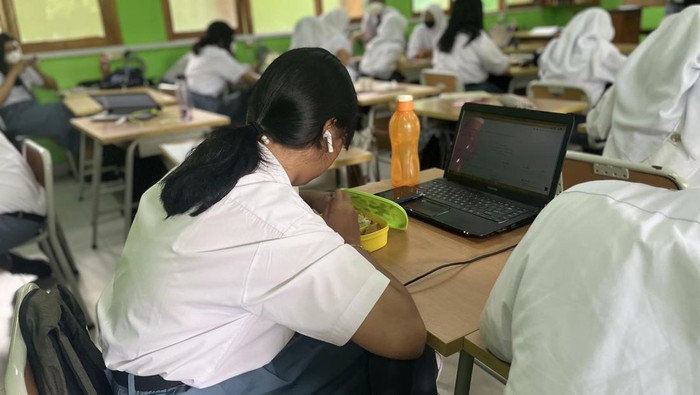 Jurusan IPA - IPS Ditiadakan, Siswa Bisa Ikuti Mata Pelajaran Pilihan Ini