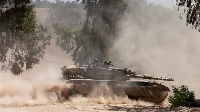 Sungguh Brutal Tank Israel Lindas Wanita Lansia yang Luka-luka di Gaza