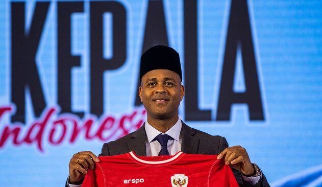 Target 4 Poin Patrick Kluivert di Bulan Maret